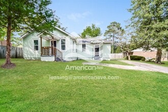 Building Photo - 4011 S Beltline Blvd
