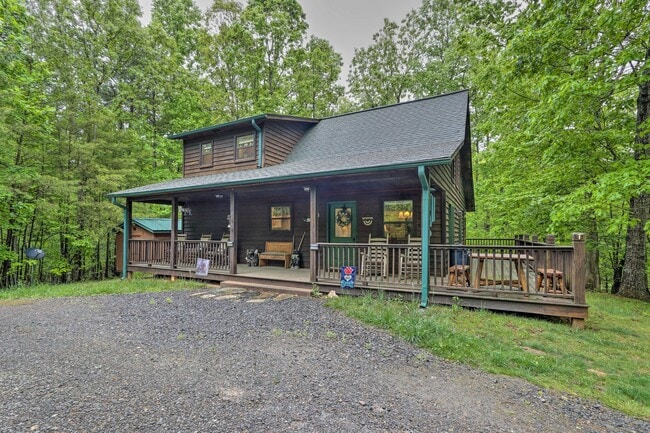 Building Photo - 100 Carvers View Trl