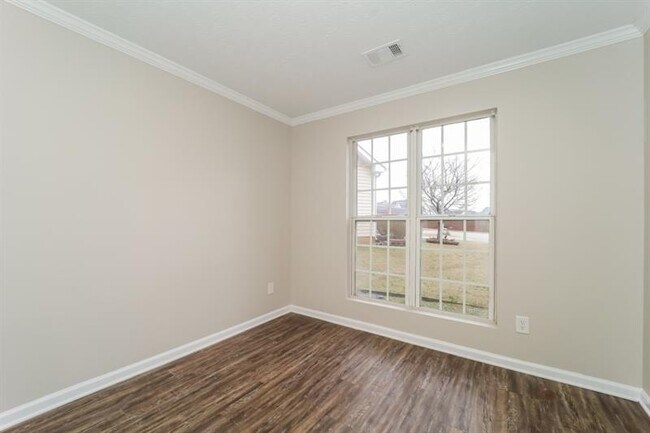 Building Photo - 1570 New Orleans Way