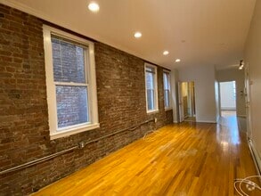 Building Photo - 275 Webster Ave