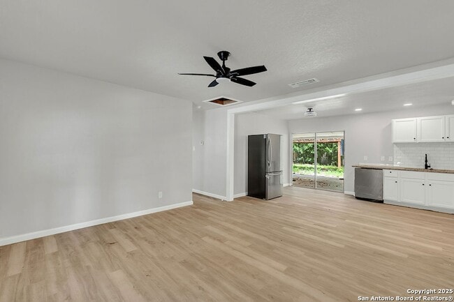 Building Photo - 9018 Ozalid Ln