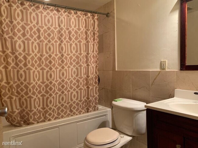 Building Photo - 2 br, 1 bath Townhome - 1412 Sterling St