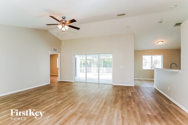 Foto del edificio - 2215 NW 23rd St