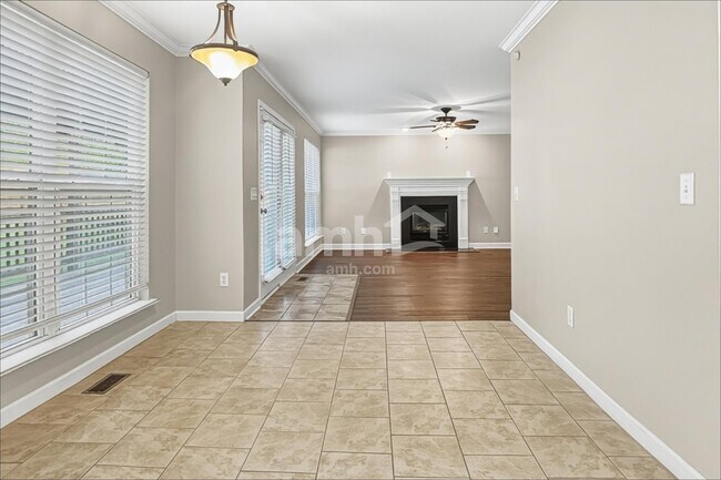 Foto del edificio - 1356 Pershing Hill Ln