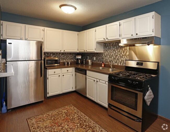 Bayberry Place Rentals Eagan, MN