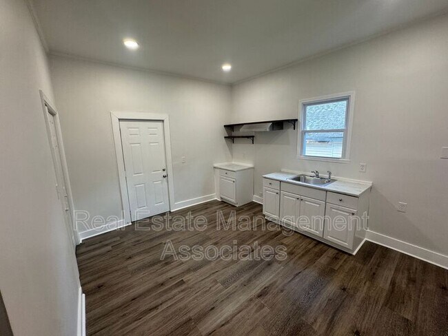 Foto del edificio - 525 N 8th St