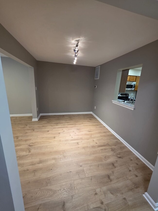 dining room - 6748 Jenny Leigh Ct