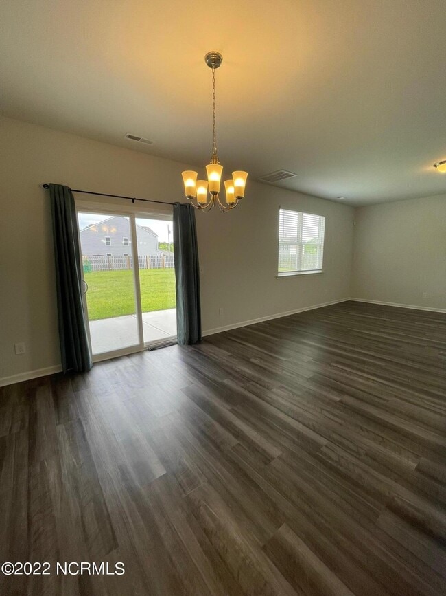 Foto del edificio - 800 Lenox Dr