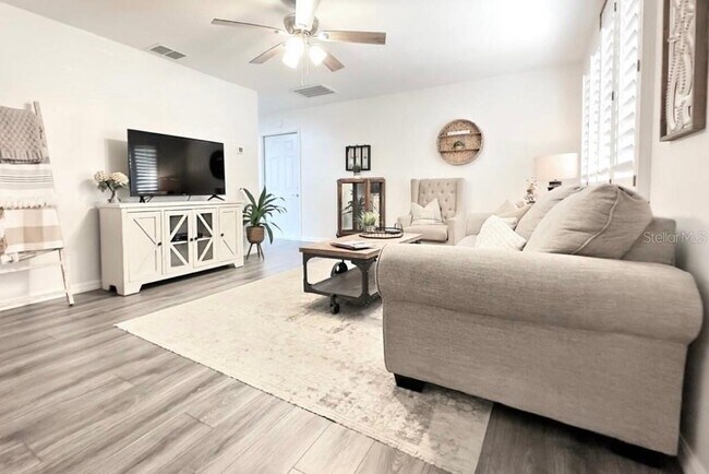 Foto del edificio - 6500 SW 60th Ave