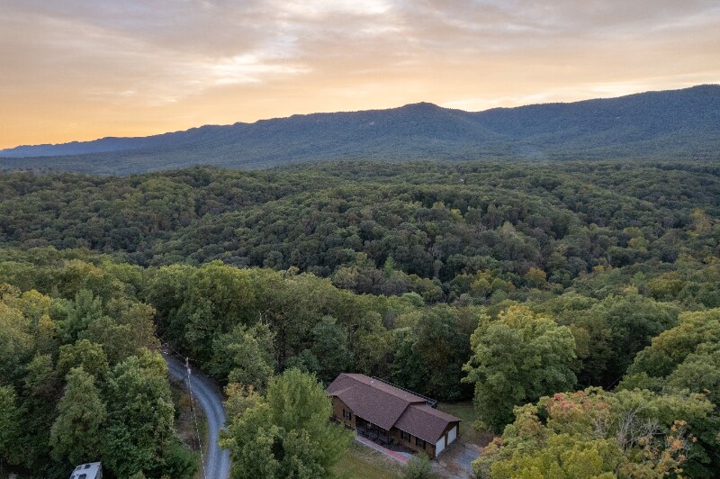 Primary Photo - 540 Lakeside Dr