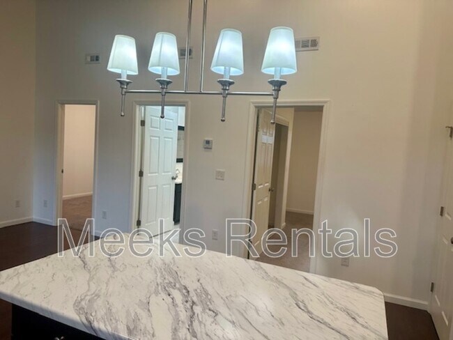 Foto del edificio - 133 Hedrick Rd