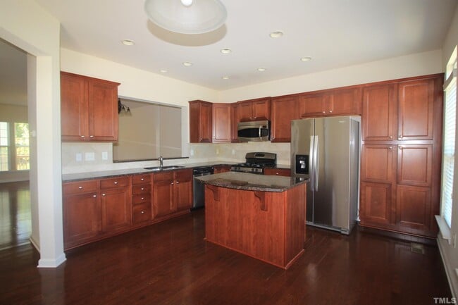Building Photo - 8809 Macedonia Lake Dr