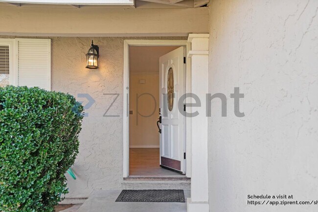 Foto del edificio - 8370 Parish Way