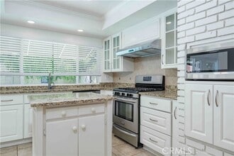 Building Photo - 5212 Chablis Cir