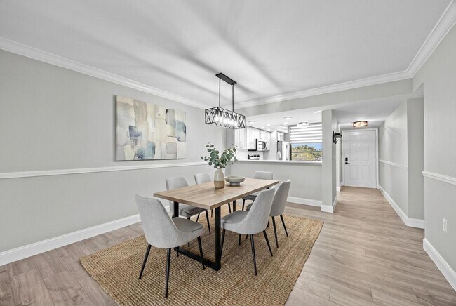 Foto del edificio - 3716 Whitehall Dr