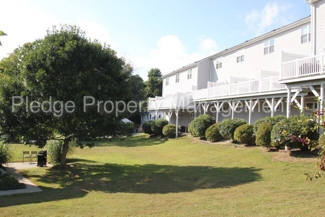 Foto del edificio - 15 Harbor View Ln