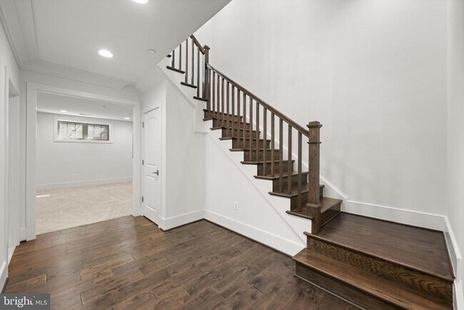 Foto del edificio - 133 Bytham Ridge Ln