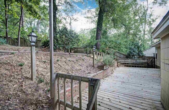 Foto del edificio - 1732 Piedmont St