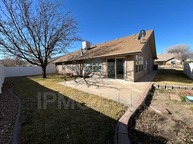 Building Photo - 815 Lincoln Ct