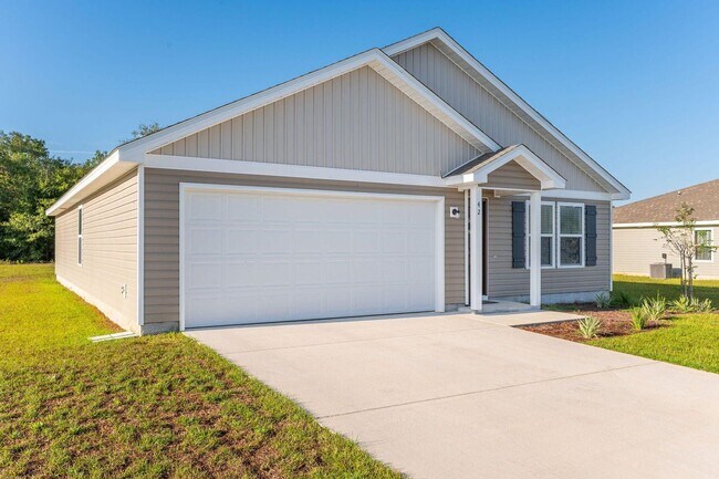 Foto del edificio - Charming 4-Bed Home in Quiet DeFuniak Spri...