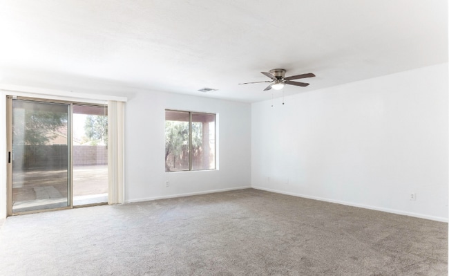 Building Photo - 2157 Sabino Ln