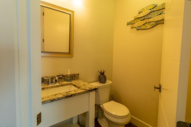 Building Photo - Jones - Fully Furnished Condo on the River...