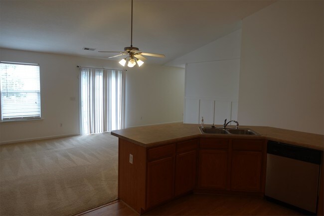 Building Photo - 101 Lepore Ln