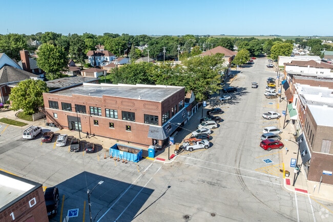 Aerial Photo - Reinbeck Apartments