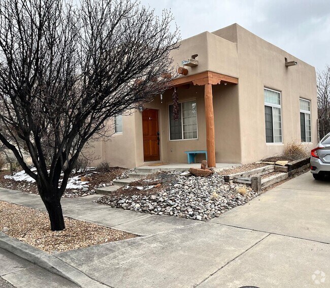 Apartments For Rent in Cochiti Pueblo, NM with Hardwood Floors 1