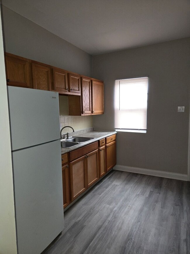 Foto del edificio - NCH - 646-648 Carpenter St.