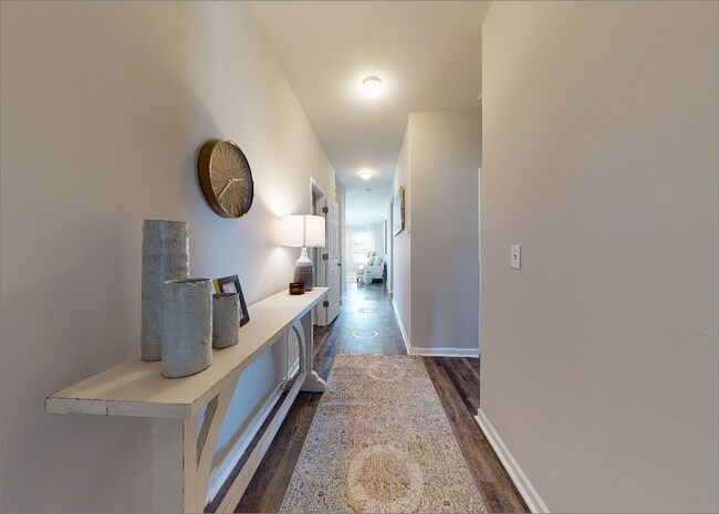 Building Photo - 1223 E Sparrow Cir