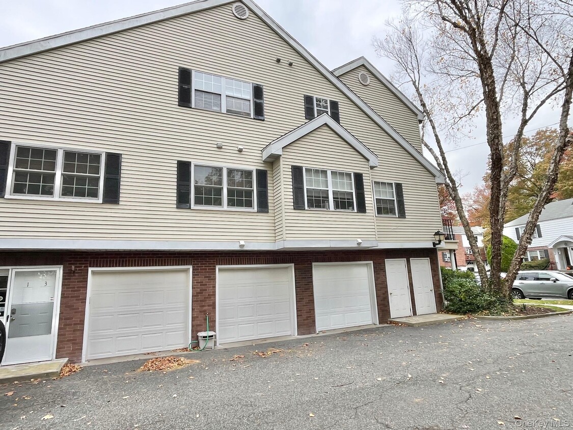 Foto del edificio - 599 Midland Ave