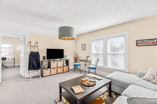 Foto del edificio - 429 W Ann Arbor Trl