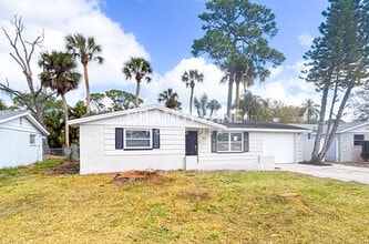 Building Photo - 5621 Quist Dr