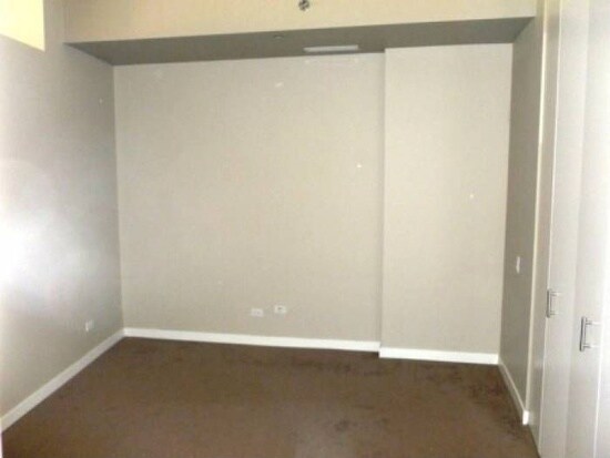 Armario - 950 W Erie St