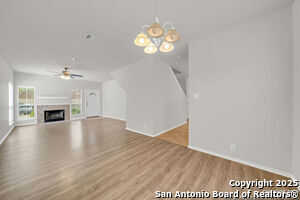 Foto del edificio - 6038 Wood Pass