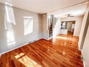 Building Photo - 107 Comfort St