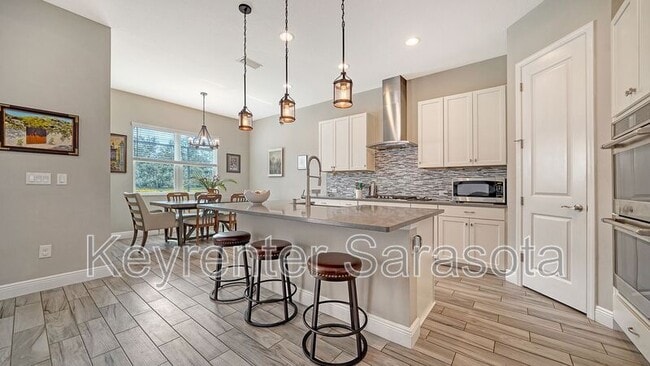 Building Photo - 6325 Rivo Lks Blvd