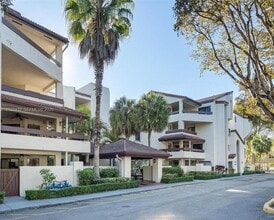 Building Photo - 9020 SW 125th Ave