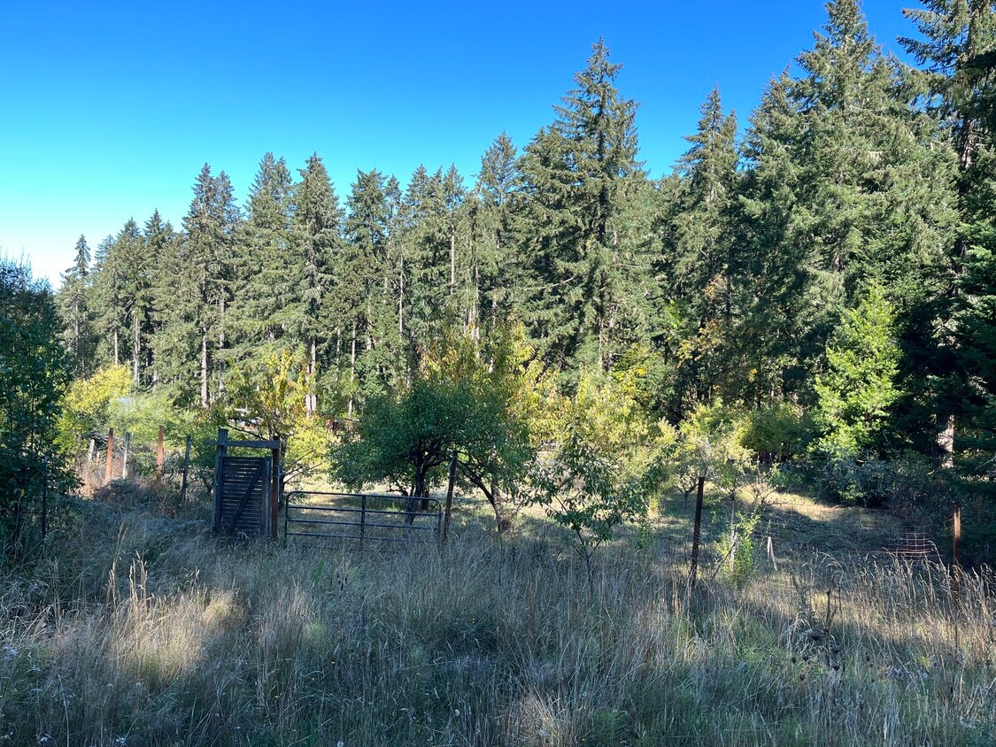 Building Photo - 30366 Fox Hollow Rd