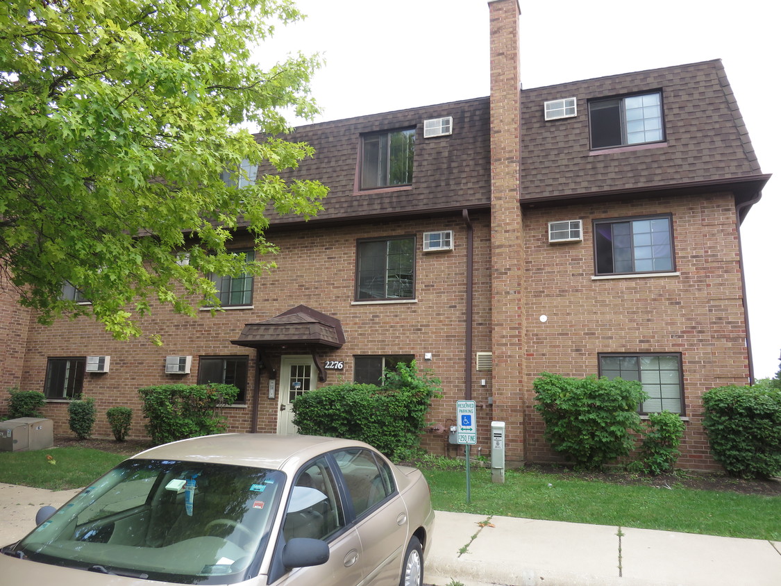Primary Photo - 2276 Century Point Ln