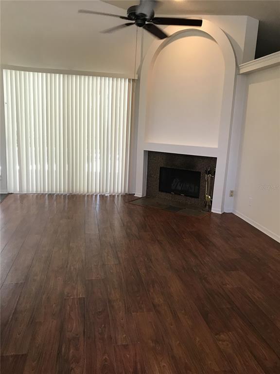 Building Photo - 1800 Shadow Pine Ct