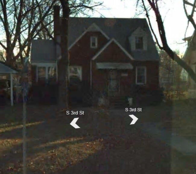 Building Photo - 4547 S 3rd St