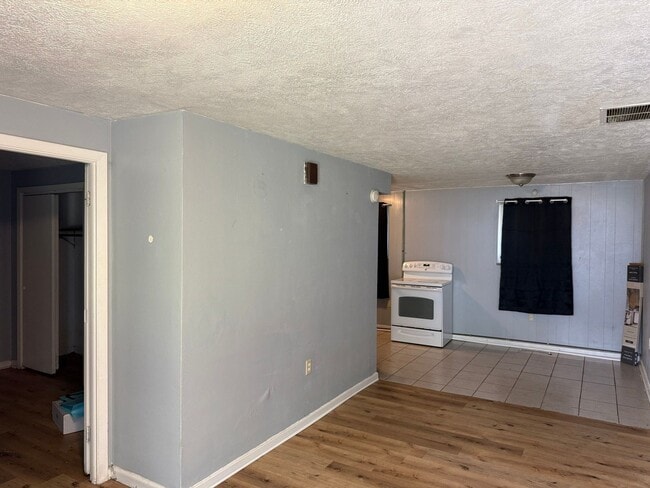 Building Photo - 2013 N 11th St