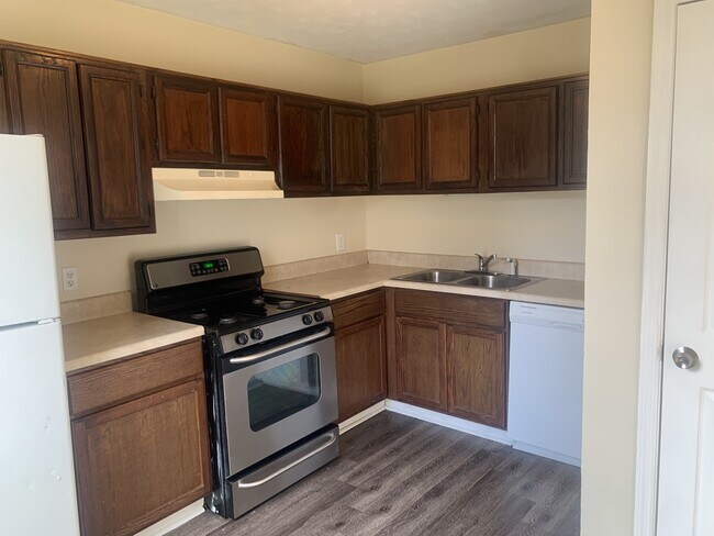 Photo - 6470 Charter Way Townhome