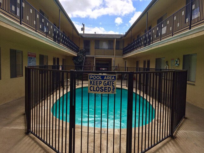 Foto del edificio - 1454 W 179th St