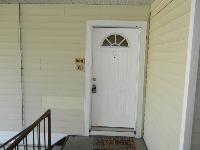 Foto del edificio - 1 Bed / 1 Bath Condo with Balcony – Seminole County – Water Included!