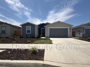 Building Photo - 4035 W Sunnyview Ave