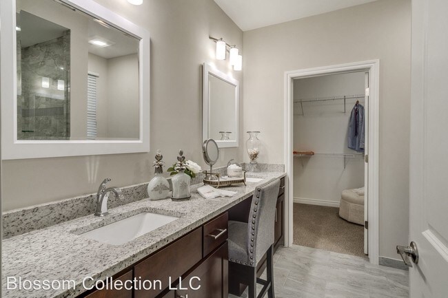 Foto del edificio - 3095 Blossom Ridge Blvd