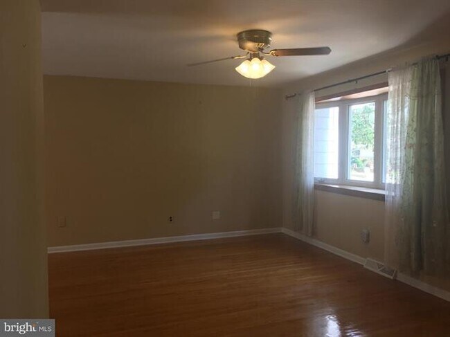 Building Photo - 308 California Trail